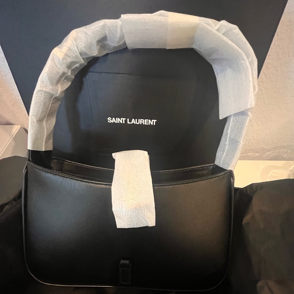 New with box, bag and receipt - Picture 3 of 8